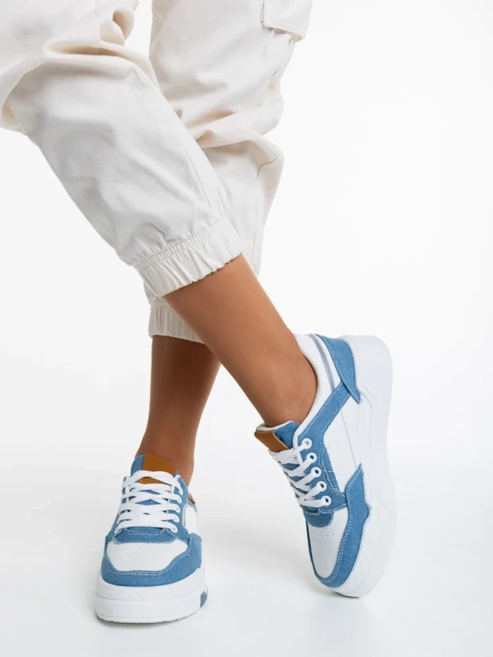 Дамски спортни обувки  бели със светло синьо от еко кожа Tasnia