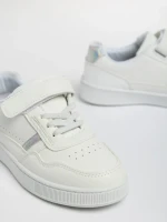 Детски спортни обувки  бели от еко кожа Navi