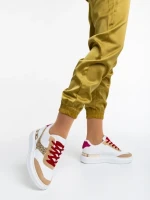 Дамски спортни обувки бели с златисто от еко кожа Samya