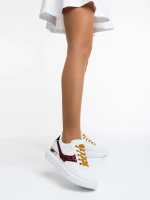 Дамски спортни обувки бели с червено от еко кожа Samya