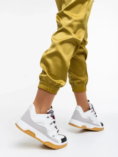 Дамски спортни обувки бели с черно от еко кожа Angelien