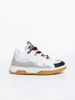 Дамски спортни обувки бели с черно от еко кожа Angelien