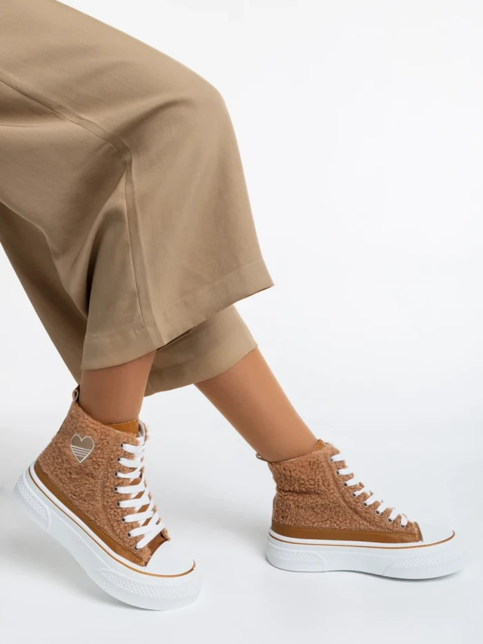 Дамски кецове камел от текстилен материал Yustina