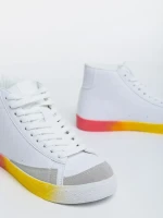 Дамски спортни обувки бели с жълто от еко кожа Kianna