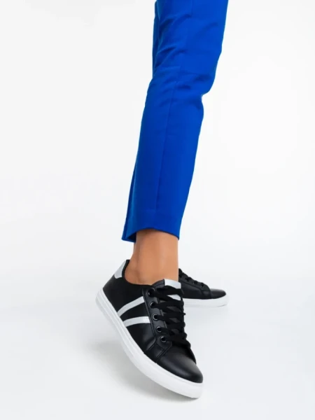 Дамски спортни обувки черни от еко кожа Virva