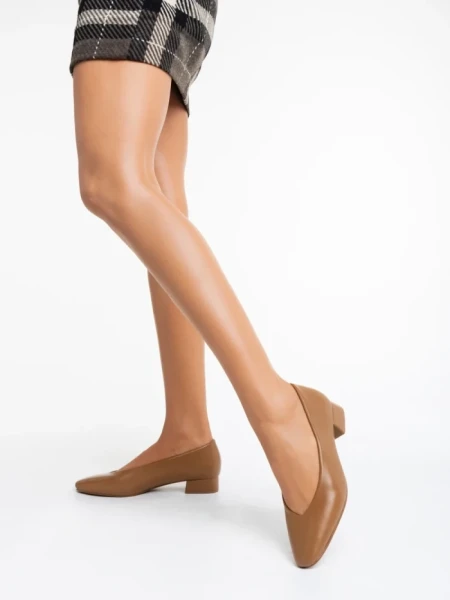 Дамски обувки камел с ток от еко кожа Parvina