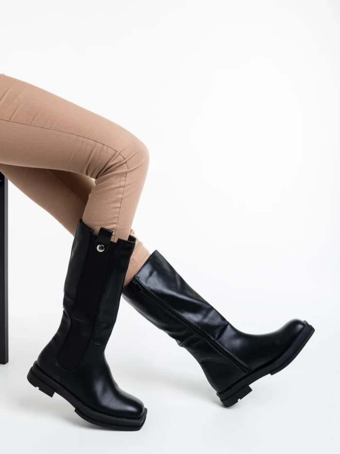 Дамски чизми черни от еко кожа Nerita