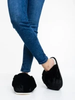 Дамски чехли черни от синтетичен пух Donisha