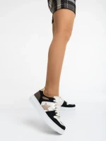 Дамски спортни обувки черни от еко кожа Adamina