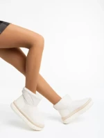 Дамски чизми бежови от еко кожа и текстилен материал Leola