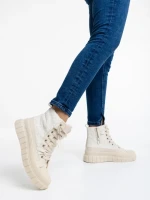Дамски кецове бежови от текстилен материал Chyna