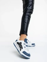 Дамски спортни обувки бели със синьо от еко кожа Azurine