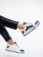 Дамски спортни обувки бели със синьо от еко кожа Azurine