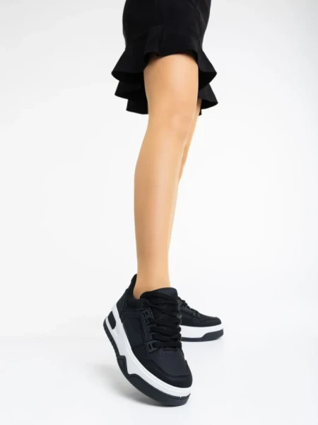 Дамски спортни обувки черни с екологична кожа Kalli