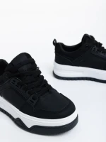 Дамски спортни обувки черни с екологична кожа Kalli