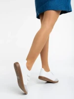 Дамски спортни обувки бели от екологична кожа Raynor