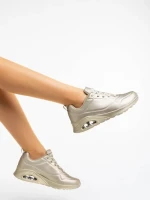 Дамски спортни обувки златисти от екологична кожа Arline