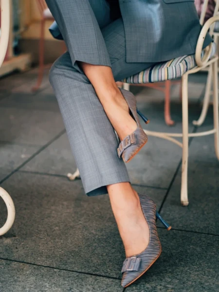 Дамски обувки с  ток сини от текстилен  материал Elsabeth