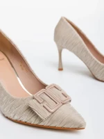 Дамски обувки с  ток  бежови от текстилен  материалElsabeth