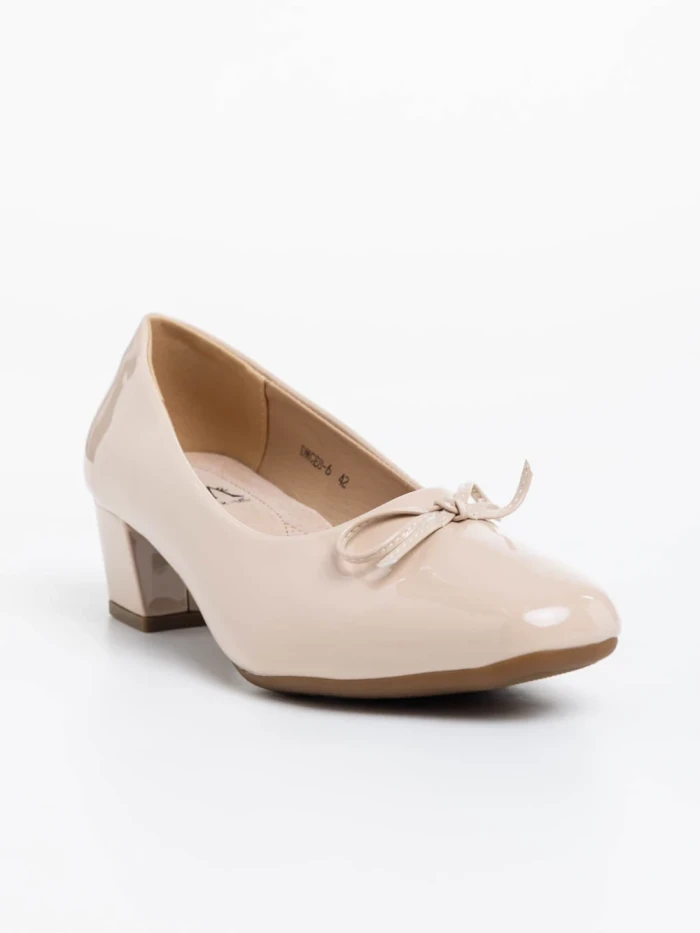 Дамски обувки с ток бежови от екологична кожа лачена  Natacha