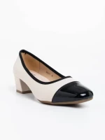 Дамски спортни обувки с ток бежови от екологична кожа Reine