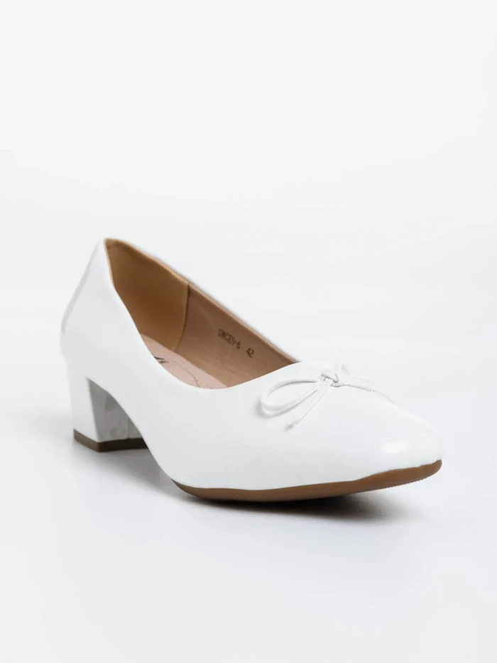 Дамски обувки с ток бели  от екологична кожа лачена  Natacha