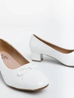Дамски обувки с ток бели  от екологична кожа лачена  Natacha