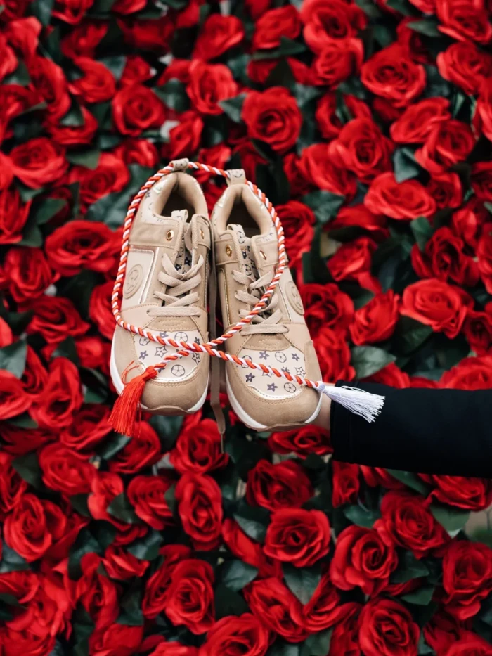 Дамски спортни обувки камел от екологична кожаTyrina