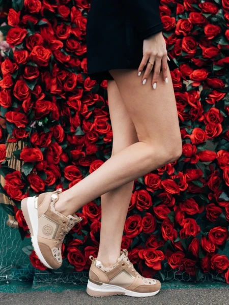 Дамски спортни обувки камел от екологична кожаTyrina