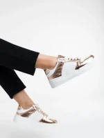 Дамски спортни обувки бели  с шампанско от екологична кожа Rumeysa