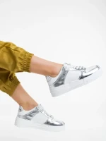 Дамски спортни обувки бели със сребристо от екологична кожа Rumeysa