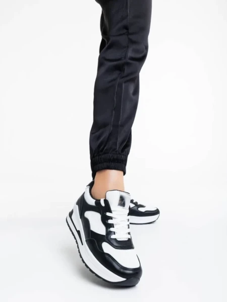 Дамски спортни обувки черни с бяло от екологична кожа Rachana