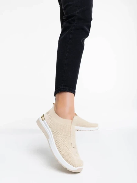 Дамски спортни обувки светло бежови от текстилен материал Romeya