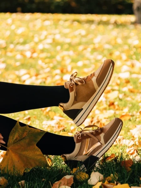 Дамски спортни обувки каки от екологична материя и кожа Ravenna