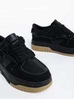 Дамски спортни обувки черни  от екологична кожа Rheia