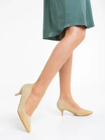 Дамски обувки с ток златисти от текстилен материал Desma