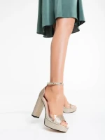 Дамски сандали златисти от текстилен материал Tressa