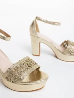 Дамски сандали цвят златни от екологична кожа Tirza