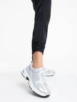 Дамски спортни обувки сребристи от текстилен материал Dunya