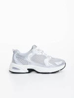 Дамски спортни обувки сребристи от текстилен материал Dunya