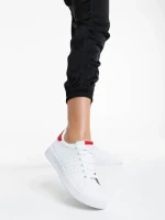 Дамски спортни обувки бели с червено от екологична кожа Rasine