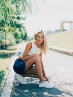 Дамски спортни обувки бели със зелено от екологична кожа Rasine