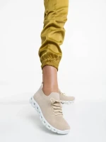 Дамски спортни обувки бежови от текстилен материал Romeesa