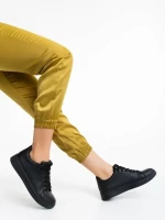 Дамски спортни обувки черни от екологична кожа Rasine