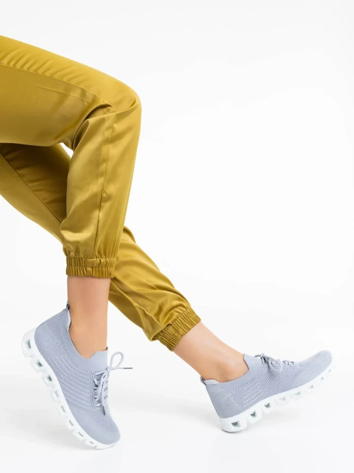 Дамски спортни обувки сиви от текстилен материал Romeesa