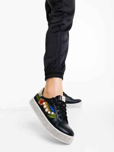 Дамски спортни обувки черни от екологична кожа Sonna