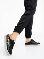 Дамски спортни обувки черни от екологична кожа Sonna