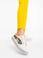 Дамски спортни обувки бежови от екологична кожа Sonna