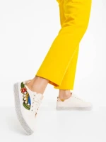 Дамски спортни обувки бежови от екологична кожа Sonna