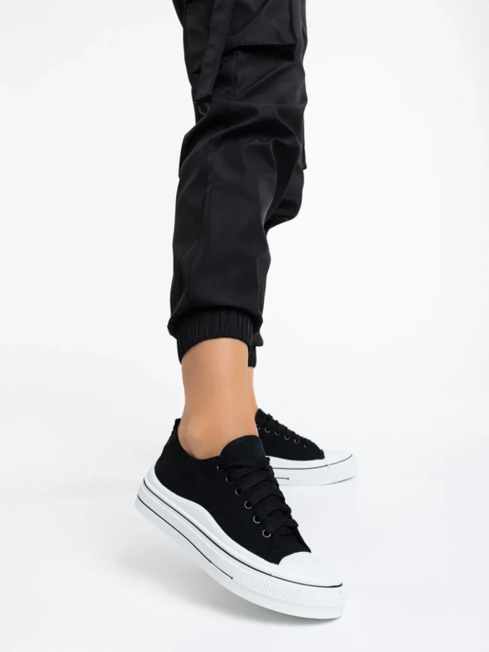 Дамски кецове  черни  от текстилен материал  Leony